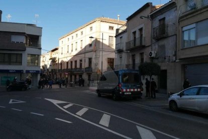 L'operatiu per trobar la persona que ha disparat al carrer.