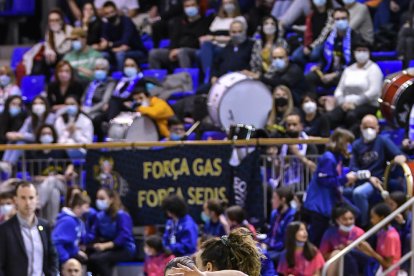 Laura Peña, que va acabar amb 15 punts, supera Laura García.