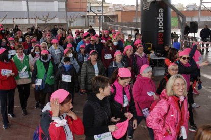 Moment de la sortida de la Cursa de la Dona de Lleida, prova que tornava a l’activitat després d’una aturada de dos anys a causa de la pandèmia.