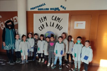 Tàrrega va celebrar ahir el Dia per la No-Violència i la Pau amb un acte a la plaça Major.