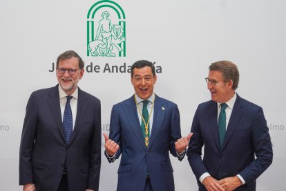 Sánchez i la recentment escollida ‘número dos’, María Jesús Montero, ahir durant el comitè federal.