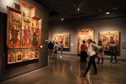 Sigena y Barbastro, el borrón - La Guardia Civil se ‘sumó’ en 2017 al décimo aniversario del Museu de Lleida con el polémico traslado del arte de Sigena. El litigio se completó entre febrero y marzo de 2021 con otro centenar de obras en d ...