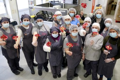 El Rosal de Tàrrega preveu vendre 25.000 roses de galeta per Sant Jordi