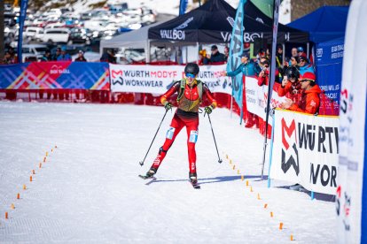 Los esquiadores tuvieron que superar todo tipo de obstáculos en la prueba contra el reloj de ayer en Boí Taüll.