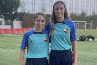 Alba Caño, durante la firma de su renovación como azulgrana.