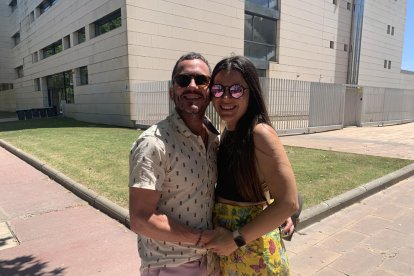 'Los 90 euros no compensan, perdimos un día precioso'. Carlos y Laura.