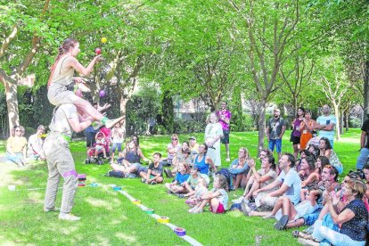 El recinte de les piscines acull el nou Espai Canalla