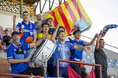 Pape Diamanka, rematant la passada enrere de Comeras, per anotar el primer gol del partit i estrenar-se com a golejador amb la samarreta del Lleida.