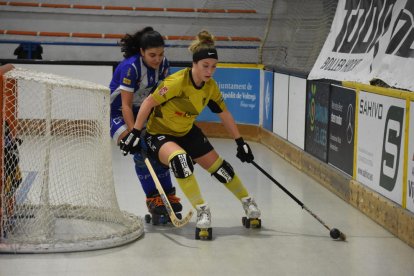 L’expedició del Llista, ahir a la tarda abans d’embarcar al Prat cap a terres franceses.
