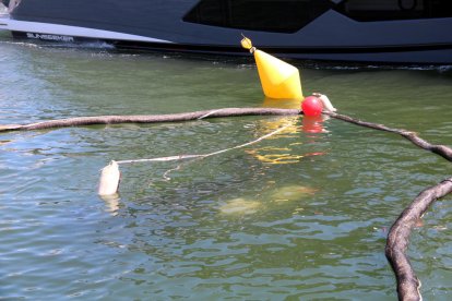 Un mort i sis persones ferides en un accident al canal d'Empuriabrava