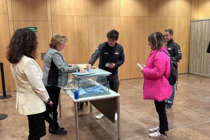 La participació en les eleccions generals d'Andorra se situa en el 66,95%, un 1,37% menys que al 2019