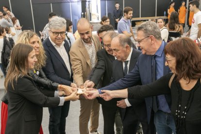 Desde los pabellones de la Fira hasta el centro histórico hay 140 estands de productos de proximidad.