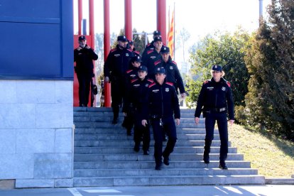 Los Mossos d'Esquadra cambian de uniforme después de 40 años
