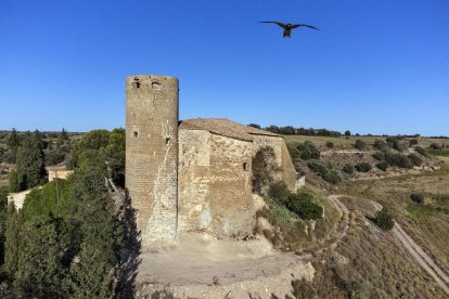 El estado en el que estaba antes la torre, hundida y apuntalada.