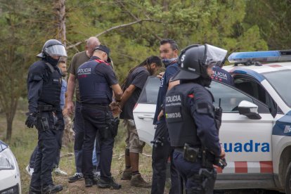 Momento de la detención del hombre que se fugó el domingo.