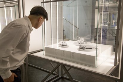 La exposición cuenta con 30 maquetas, 110 ilustraciones y 5 audiovisuales sobre la creación de los personajes de Pixar.