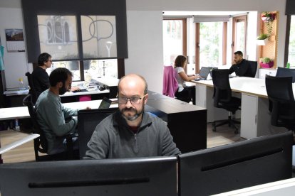 El CEI Balaguer, creado inicialmente como vivero de empresas, acoge también un espacio de coworking para empresarios que ya han consolidado su actividad.