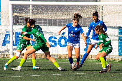 Mariajo va superar tres rivals al frontal de l'àrea en una acció que va acabar derivant en el gol d'Andrea.