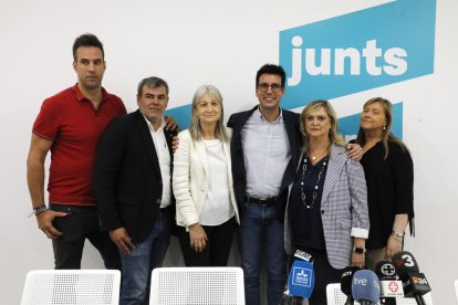Postius, al costat dels que seran edils de Junts en el pròxim mandat