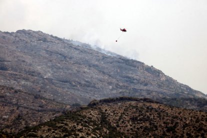 El alcalde de Alòs de Balaguer pide más coordinación para hacer frente al incendio de Baldomar