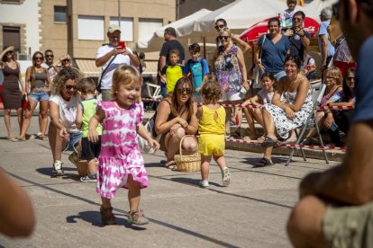 Els més petits van gaudir de la Cursa de les Pedretes, que es va celebrar ahir per obrir la jornada del festival.