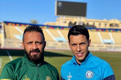 Belhadji, amb la pilota, amb la samarreta de l’Aswuan, amb què ha anotat dos gols en vuit partits.