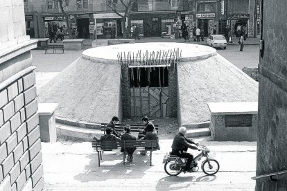 Sant Joan: la plaça de la discòrdia