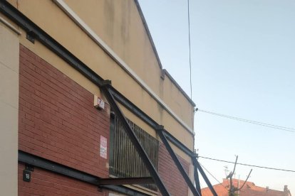 La fachada de la cooperativa tras los trabajos de refuerzo.
