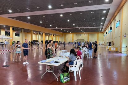 Lleida. L’inici de l’escrutini després del tancament de les urnes en una mesa de l’Escola del Treball.