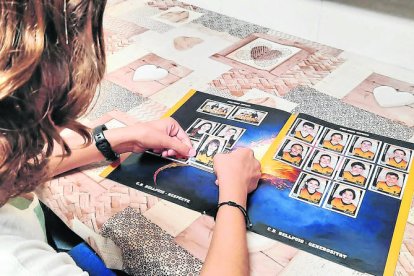 Cromos para celebrar los ochenta años