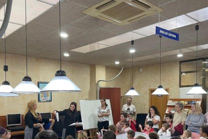 En el Institut Caparrella estudiantes y profesores acudieron disfrazados el viernes.