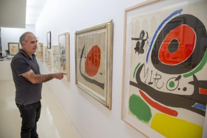 Andreu Buenafuente ahir a l’estrena de l’exposició ‘Constants vitals’ a l’Espai Cavallers.