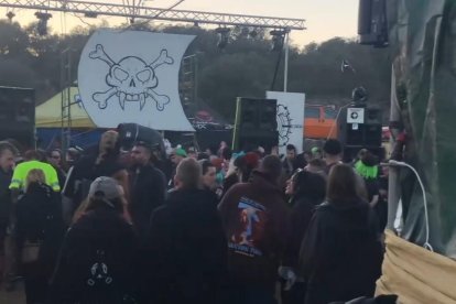 Vista de l'escenari de la 'rave' durant la tarda de dissabte.