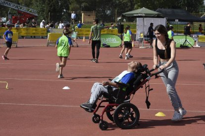 La Cursa dels Bombers Infantil celebró un total de siete distancias de competición y carreras mixtas divididas por edades.