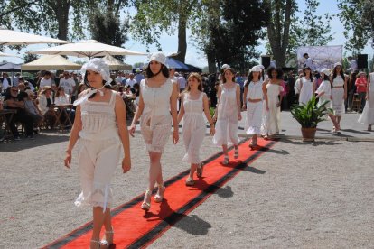 Exhibició de swing a la plaça del Castell.