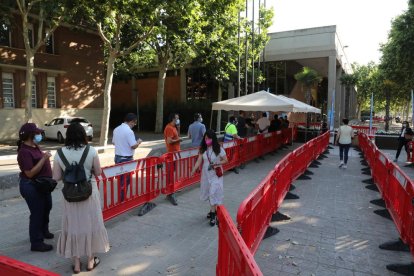 El conseller de Salud, el alcalde de La Seu d’Urgell y el ministro de Salud de Andorra.