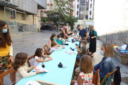 Inicio de la lectura de poemas de Margarit, ayer ante la irreductible.