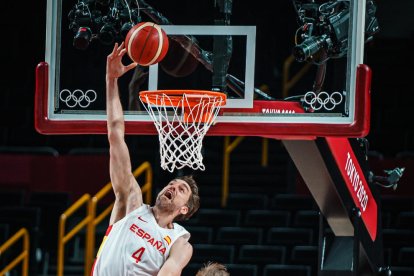 Pau Gasol va aportar nou punts en la victòria sobre el combinat argentí.
