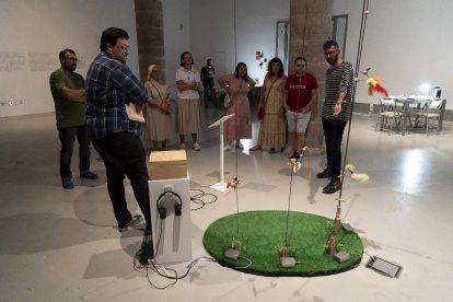Taller de grafitis amb Txus Montejano.