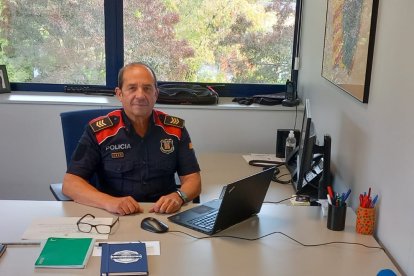 El llavors president de la Generalitat, Jordi Pujol, va ser l’encarregat d’inaugurar la comissaria.