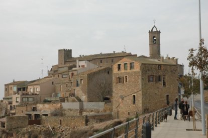 florejacs. El castell de Florejacs a la Segarra, situat a uns 10 quilòmetres de Guissona.
