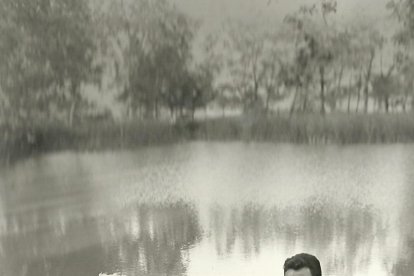 foto típica. Una de les fotos típiques dels àlbums de les bodes al Castell del Remei és aquesta amb una de les torres de fons.