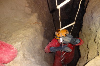 excursions subterrànies pel pirineu i les terres de Llleida