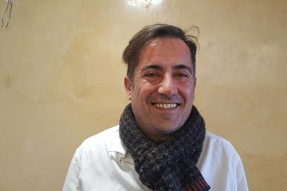 precedents. Abans de l’aparició de la rajola hidràulica, els paviments ceràmics es cobrien amb catifes a l’hivern.