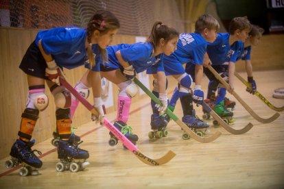 femení. El club vol fomentar i consolidar la presència de noies al Llista per fer un equip professional a llarg termini.