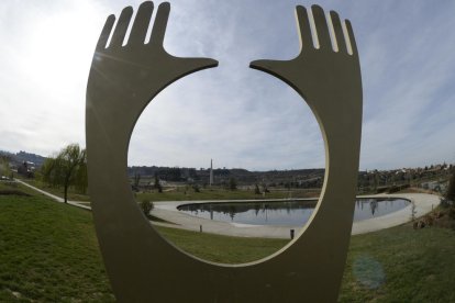 Almacelles, vila escultòrica