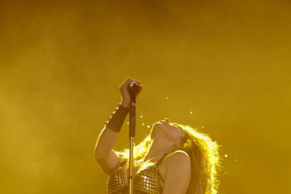 'Shakira in Concert: El Dorado World Tour'