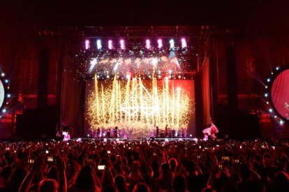 'Shakira in Concert: El Dorado World Tour'