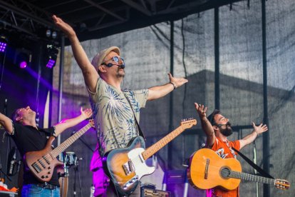 Com sona. La companyia va presentar al CaixaForum Lleida A cau d’orella, una mescla de jazz i música popular.