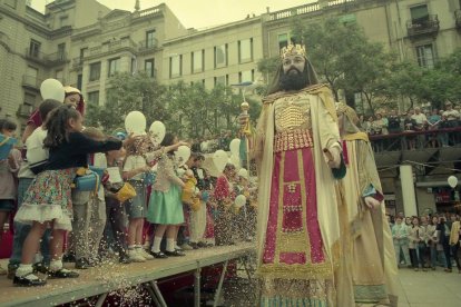 1906. El gegant Faraó (actual Romà), de l’escultor Corcelles, plaça Sant Joan.